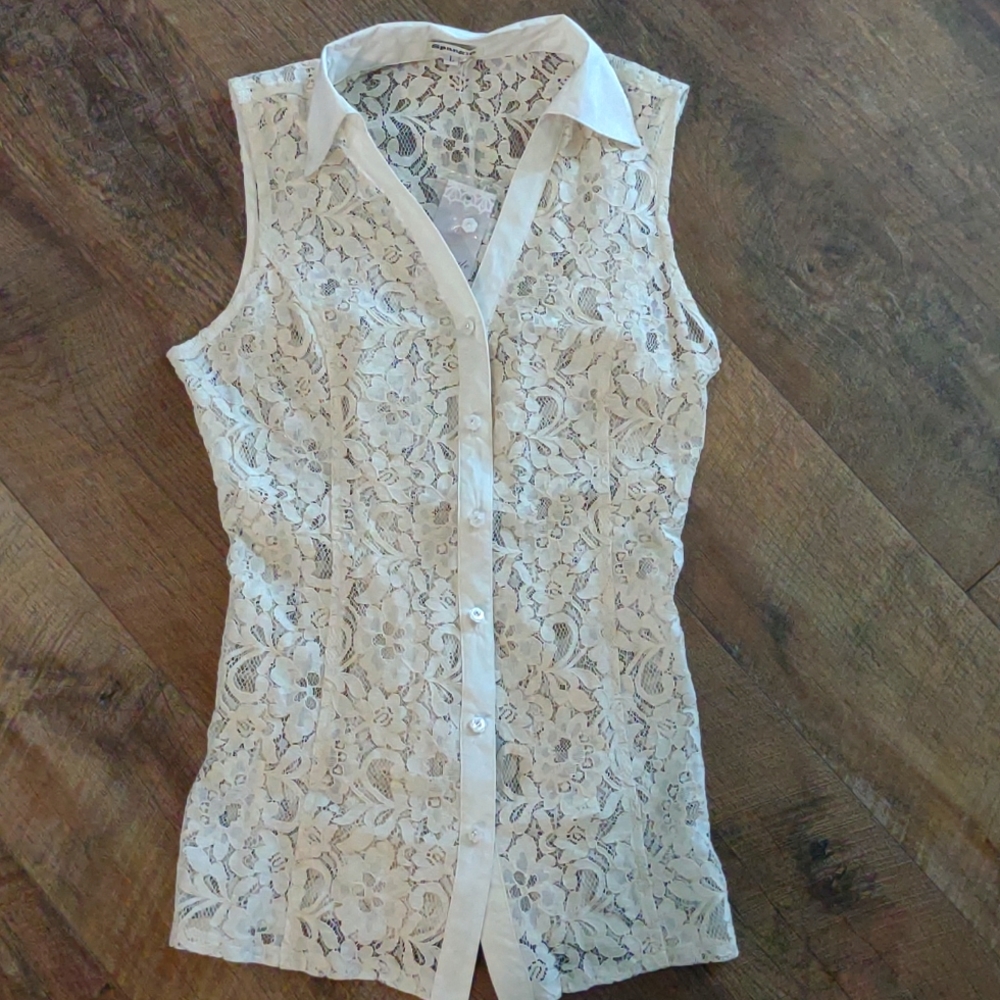 Lace tank top 🤩